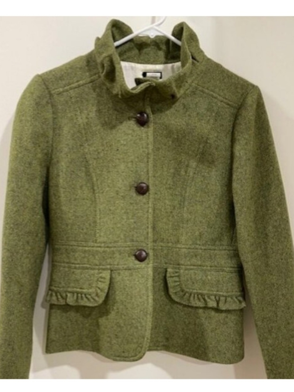 💚 J. Crew Tweed Wool Ruffle Collar Jacket